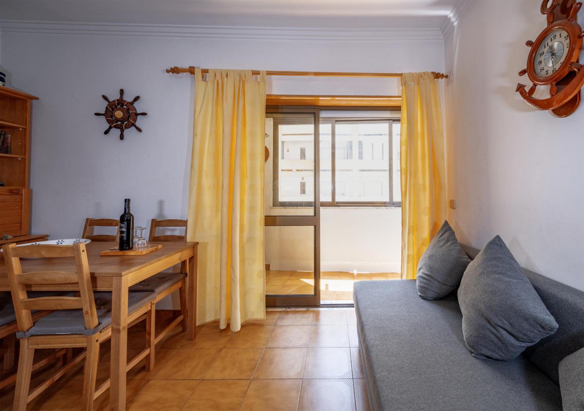 Cozy Apartment Near The Beach In Costa De Caparica المظهر الخارجي الصورة